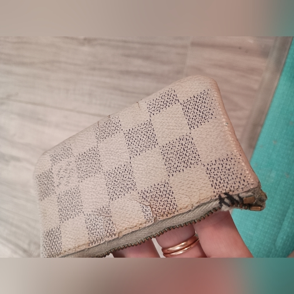 Authentic Louis Vuitton Coin case Mini Purse Damier Azur White Key Chain Leather - Picture 4 of 14